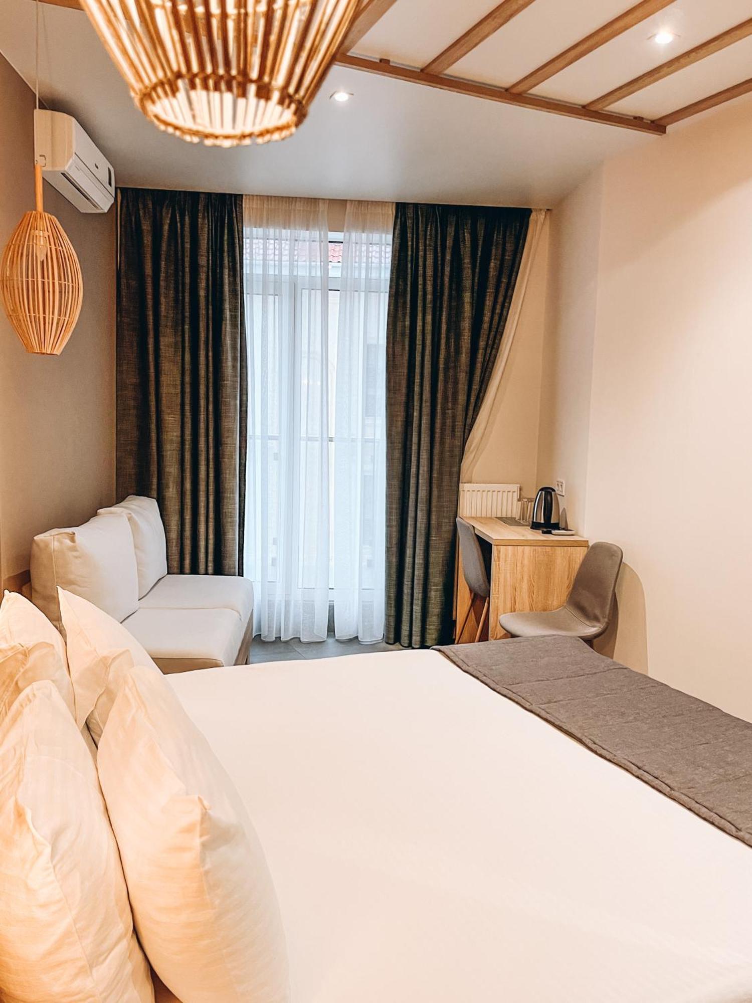 Mykonos Hotel Apart - Maestro 오데사 외부 사진
